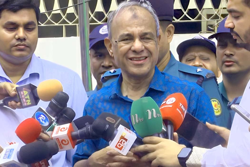 ঈদে পুলিশ নির্ঘুম ছিল বলেই সাধারণ জনগণ শান্তিতে ঘুমিয়েছে: স্বরাষ্ট্র উপদেষ্টা