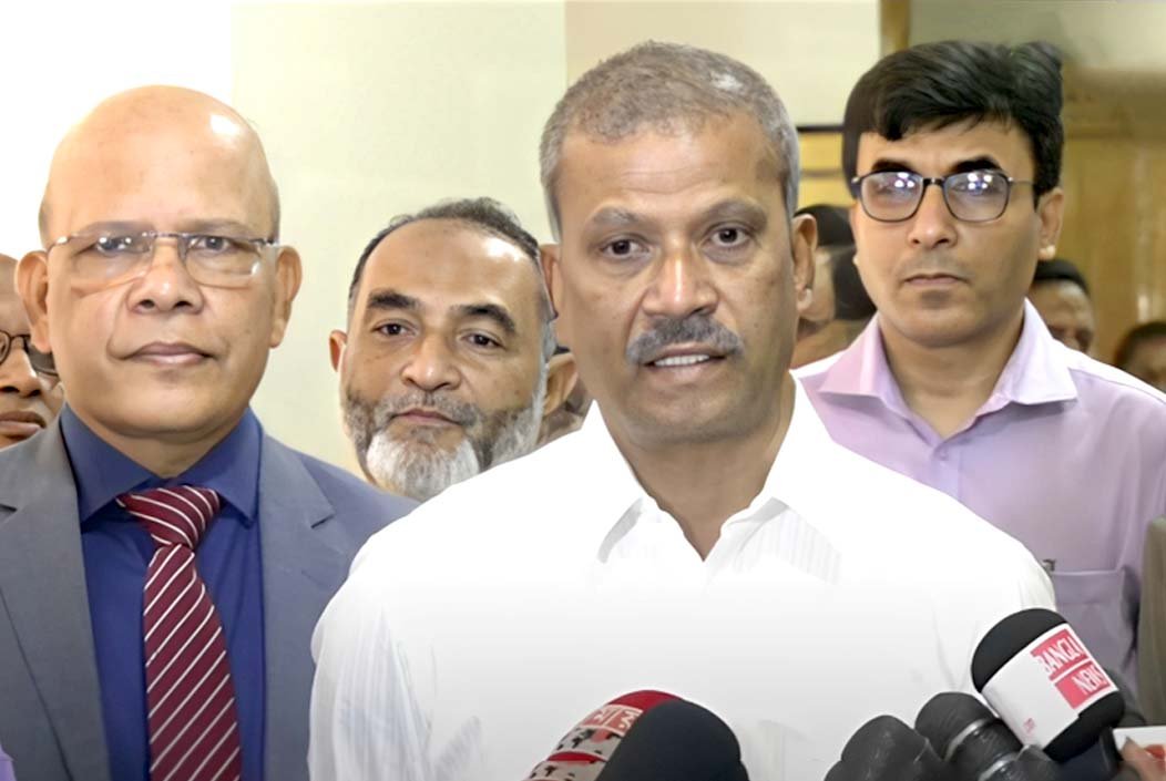 ফাইয়াজের মামলায় আইন মন্ত্রণালয়ের কিছু করার নেই: আসিফ নজরুল