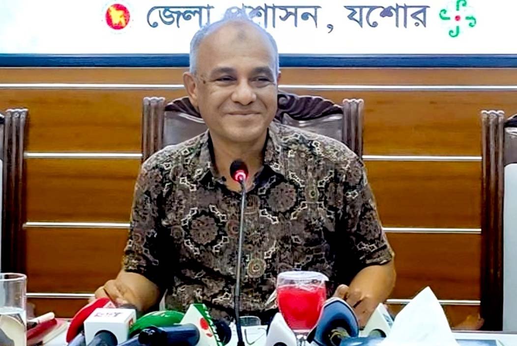 ‘মব জাস্টিস আর অ্যালাউ করা হবে না, অনেক হয়েছে’: স্বরাষ্ট্র উপদেষ্টা
