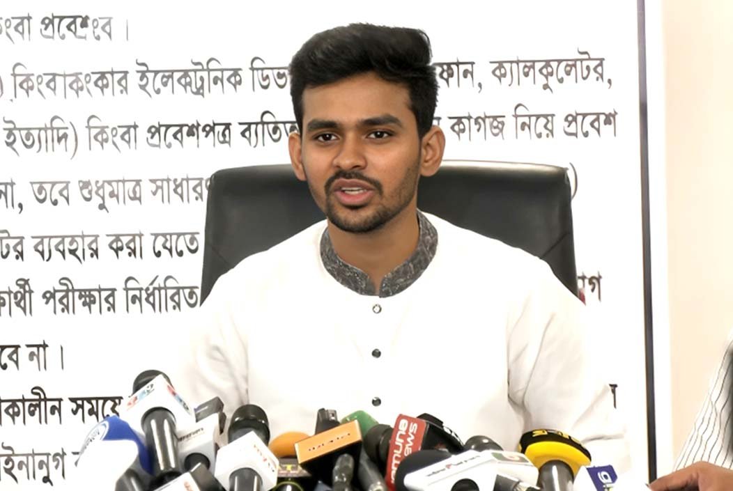 শুধু এনসিপি নয়, সুবিধামতো সময়ে যে কোনো দলে যুক্ত হতে পারেন আসিফ মাহমুদ