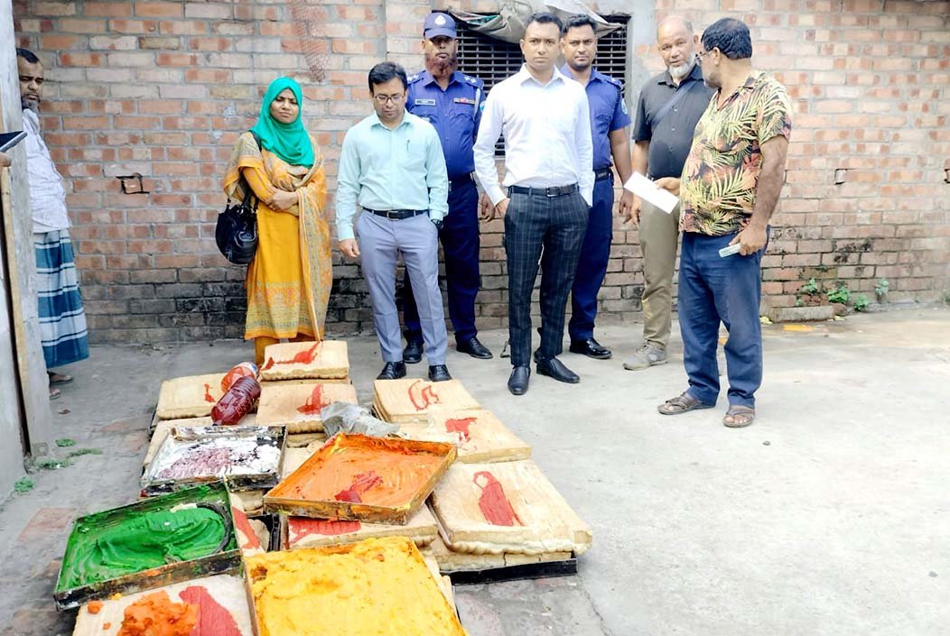 বগুড়ার গাবতলীতে স্বর্ণা বেকারি সিলগালা, ৩০ হাজার টাকা জরিমানা