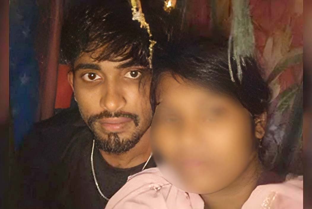 বিয়ের দাবিতে অটোচালক প্রেমিকের বাড়িতে কলেজছাত্রীর অনশন
