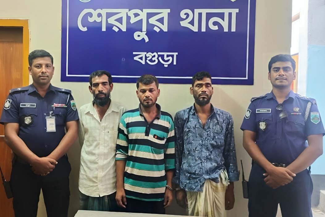 শেরপুরে ট্রাক উধাওয়ের ৭২ ঘণ্টা পর উদ্ধার, ৭ সদস্যের চোর চক্র গ্রেপ্তার