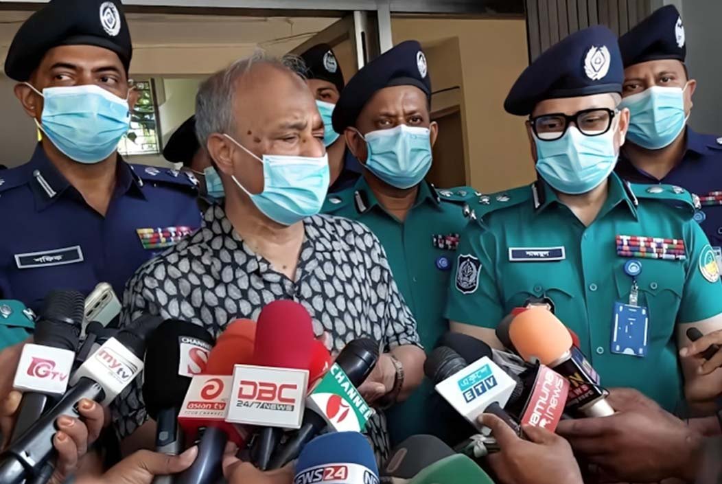 তারেক রহমান বাংলাদেশের নাগরিক, তিনি যেকোনো সময় দেশে ফিরতে পারেন: স্বরাষ্ট্র উপদেষ্টা