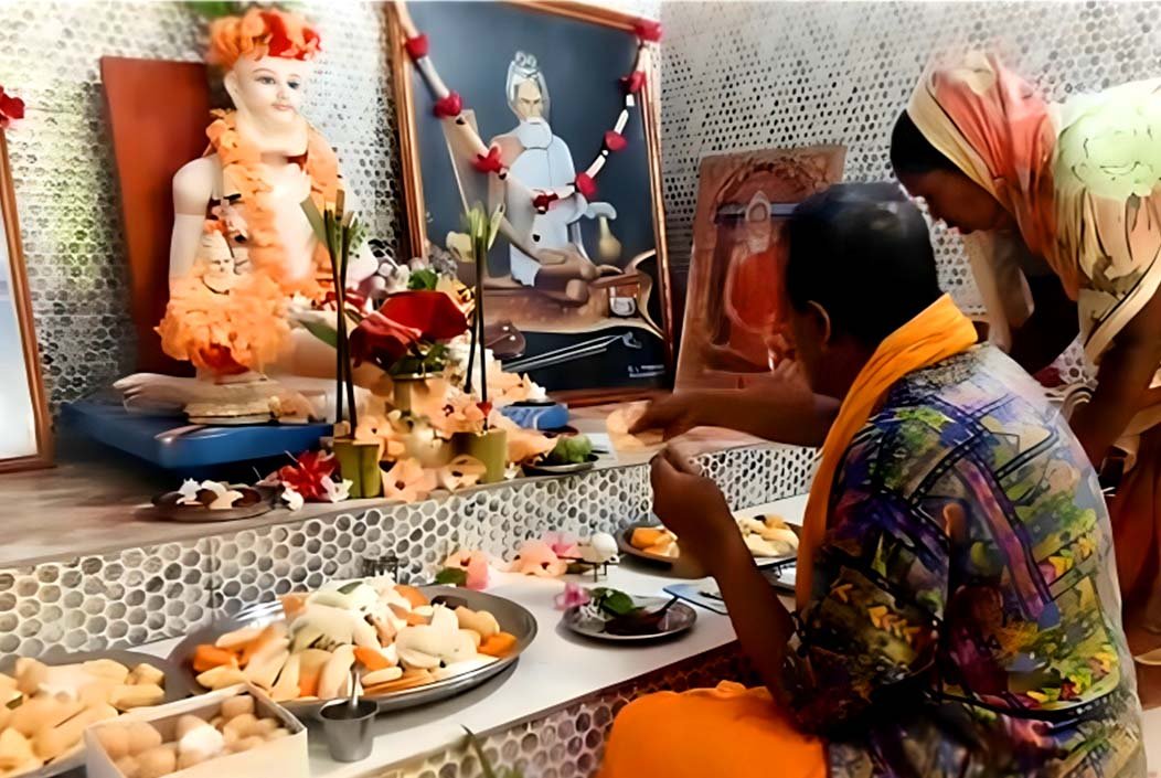 লোকনাথ ব্রহ্মচারীর ১৩৫তম তিরোধান দিবস উদযাপন