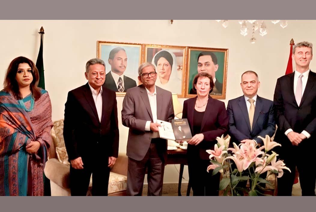 সুষ্ঠু নির্বাচনের মাধ্যমে শান্তিপূর্ণ ক্ষমতা হস্তান্তর দেখতে চায় যুক্তরাষ্ট্র: ট্রেসি অ্যান