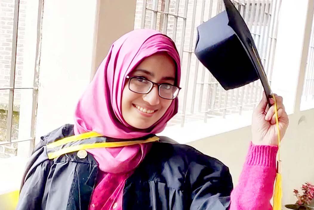 প্রধান উপদেষ্টাকে নিয়ে বিতর্কিত স্ট্যাটাস, সেই সহকারী ...