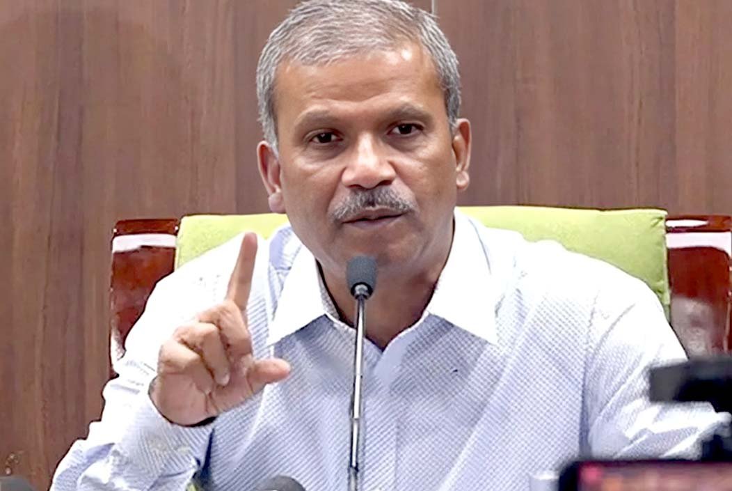 জাতীয় নির্বাচন পেছানোর কোনো সুযোগ নেই: আইন উপদেষ্টা