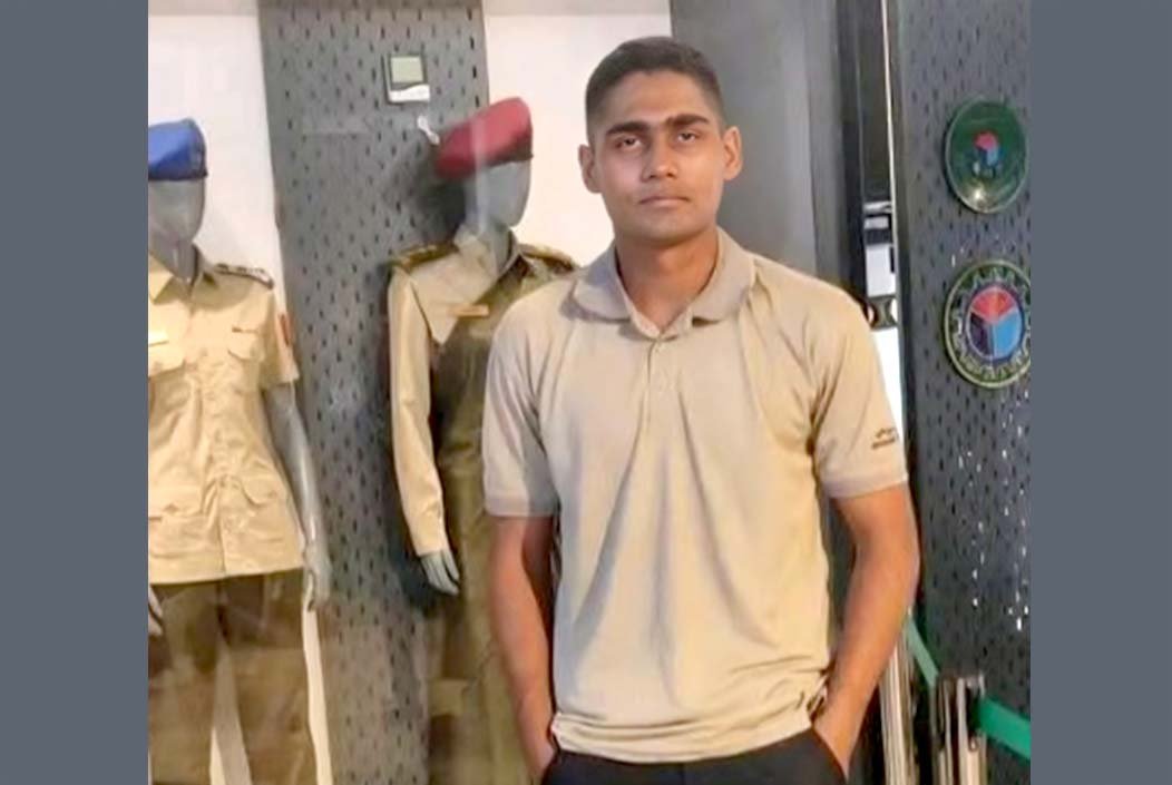 শেরপুরে মাইক্রোবাসের ধাক্কায় সেনা সদস্যের মৃত্যু