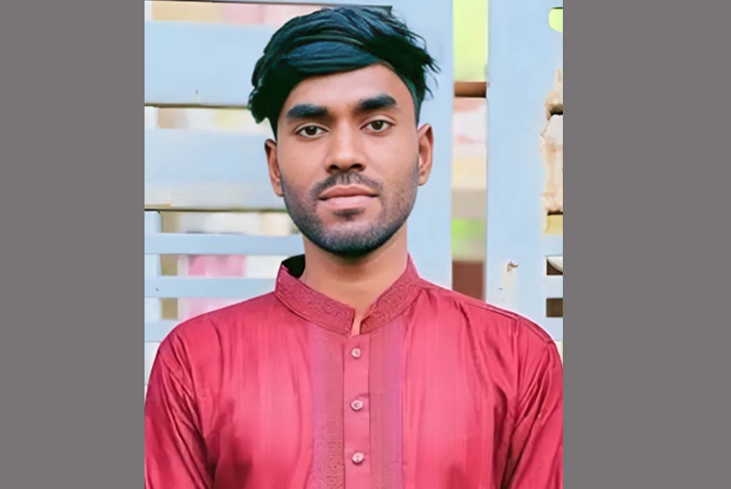 নাটোরে ট্রাক-মোটরসাইকেল সংঘর্ষে ছাত্রদল নেতা নিহত