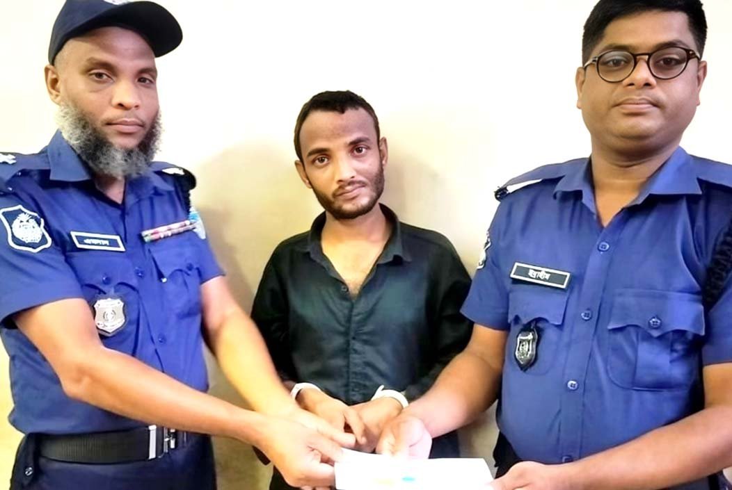 চট্টগ্রামে শ্রী শ্রী লোকনাথ আশ্রমের চুরি হওয়া স্বর্ণ উদ্ধার