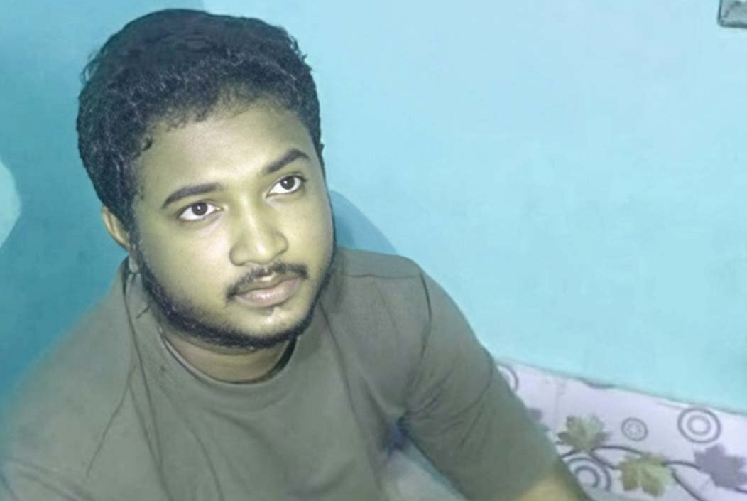 বগুড়ায় গৃহবধূর ঝুলন্ত মরদেহ উদ্ধার, স্বামী আটক