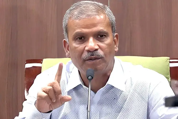 আগামী ৫ বছরে অর্ধেকের বেশি মামলার জট কমবে: আইন উপদেষ্টা