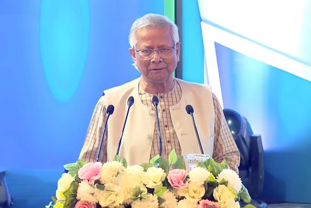 গণভোটে ‘হ্যাঁ’ ভোট দেওয়ার আহ্বান প্রধান উপদেষ্টার