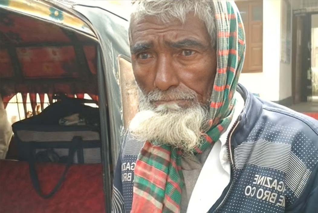 বগুড়ায় টমেটো খাওয়ানোর প্রলোভনে শিশুকে ধর্ষণচেষ্টার অভিযোগ, বৃদ্ধ গ্রেপ্তার
