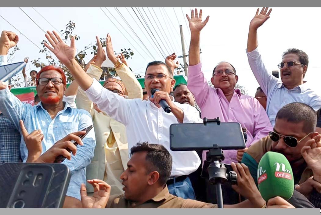 জিএম সিরাজের পক্ষে শেরপুরে তারেক রহমানের পথসভায় মানুষের ঢল