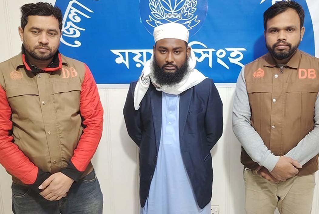 দিপু দাসের লাশ পোড়ানোর ঘটনায় প্রধান অভিযুক্ত মাদ্রাসাশিক্ষক গ্রেফতার