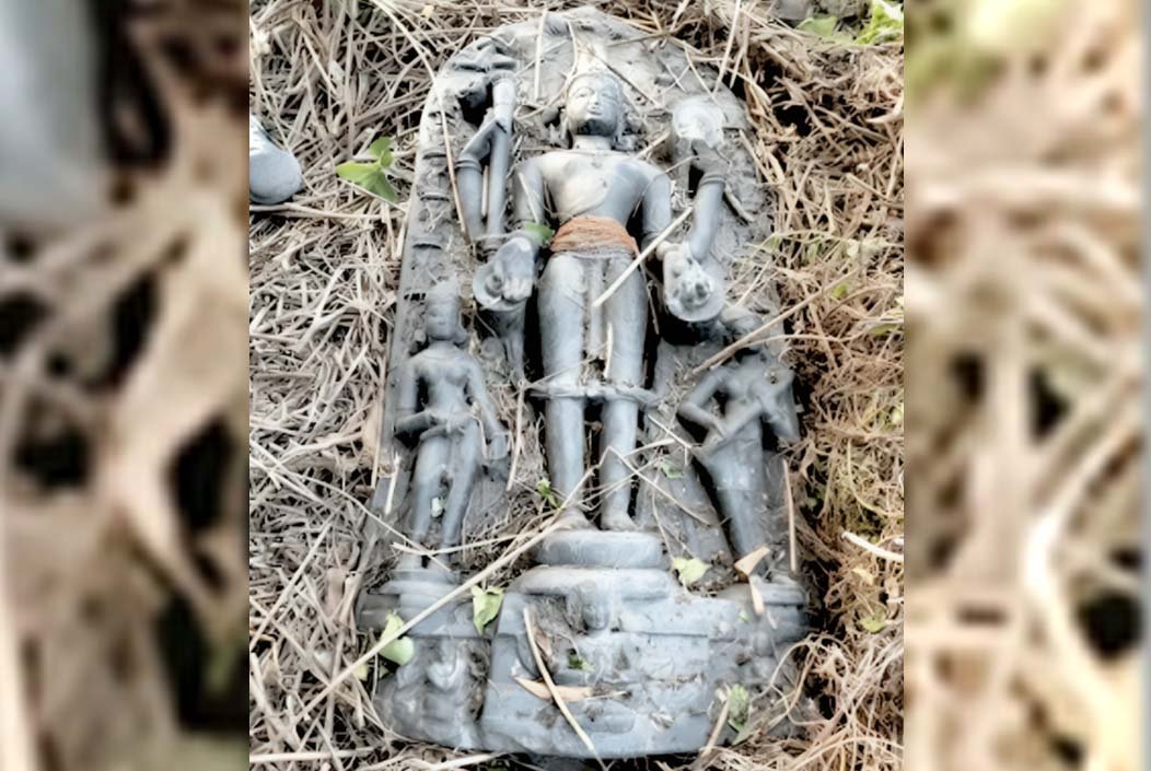 ফরিদপুরে শতকোটি টাকার কষ্টি পাথরের মূর্তি উদ্ধার, আটক ১