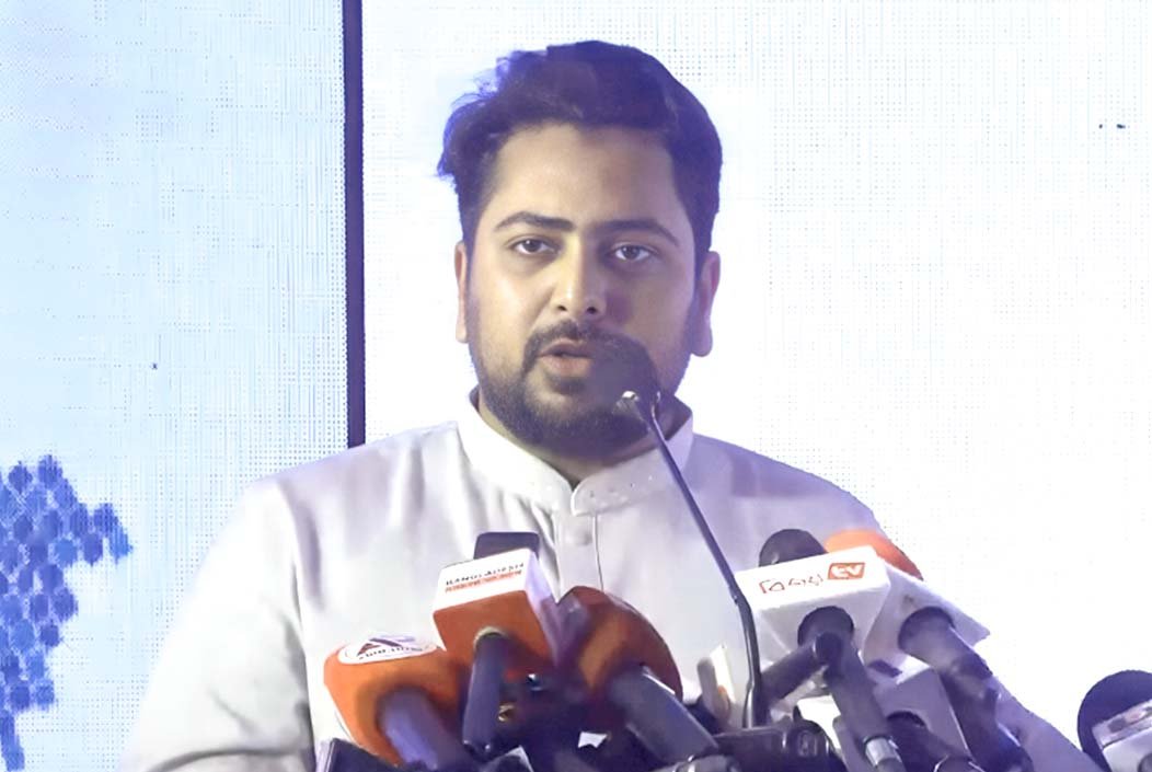 একটি কার্ডেই সব সুযোগ–সুবিধা আনব, এখন তো কার্ডের রাজনীতি চলছে: নাহিদ ইসলাম