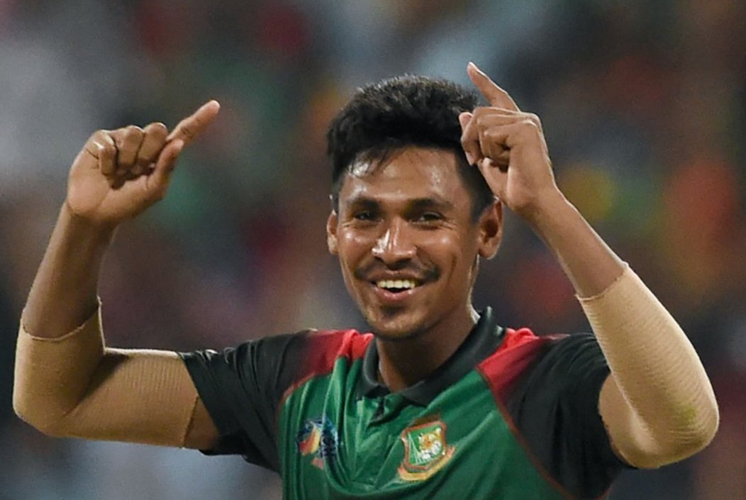 সেরা দশে একমাত্র বাংলাদেশি হিসেবে টিকে রইলেন মুস্তাফিজ