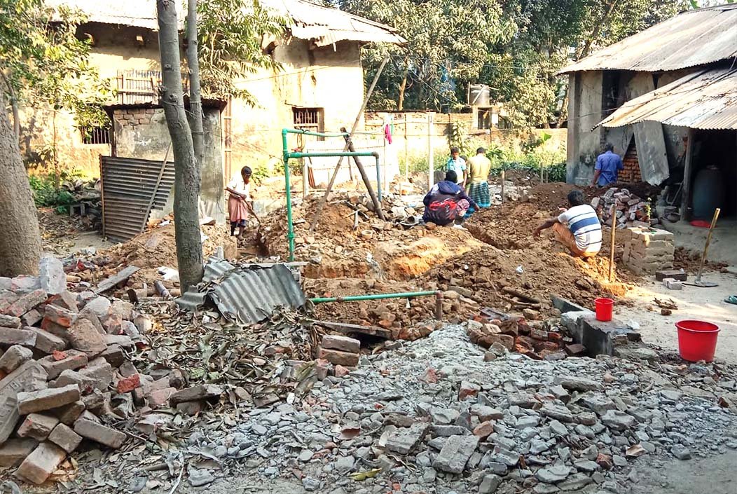 শেরপুরে আদালতের স্থিতিবস্থা অমান্য করে জায়গা দখলের অভিযোগ