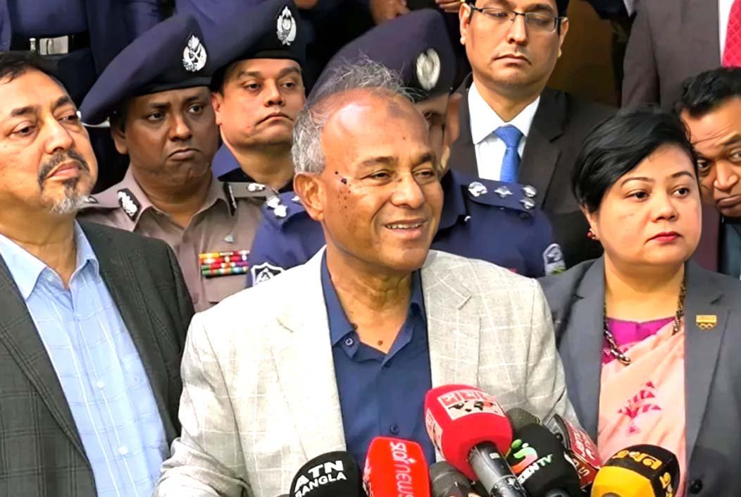 এবার কেন্দ্র দখল হলে কেউ ছাড় পাবে না: স্বরাষ্ট্র উপদেষ্টা