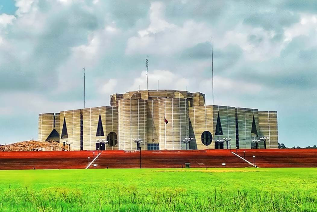 জাতীয় সংসদের দক্ষিণ প্লাজায় সকাল ৮টায় ঈদের জামাত
