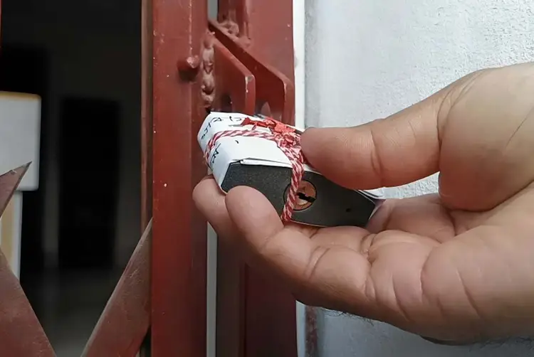 প্রসূতি মৃত্যুর অভিযোগ, শেরপুরে অবৈধ হাসপাতাল সিলগালা