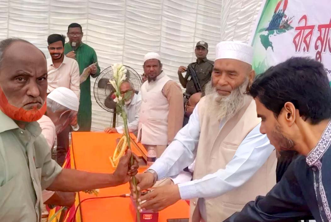 স্বাধীনতা দিবসের অনুষ্ঠানে গীতা পাঠ না করতে ইউএনও’কে জামায়াত এমপির নির্দেশ
