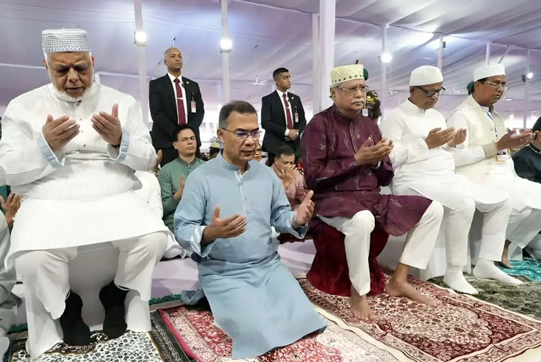 জাতীয় ঈদগাহে ঈদের নামাজ আদায় করলেন প্রধানমন্ত্রী ও রাষ্ট্রপতি