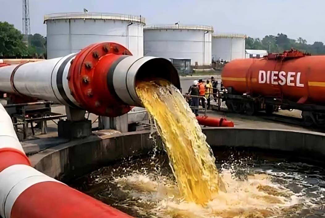 ভারত থেকে এলো আরও ৫ হাজার টন ডিজেল