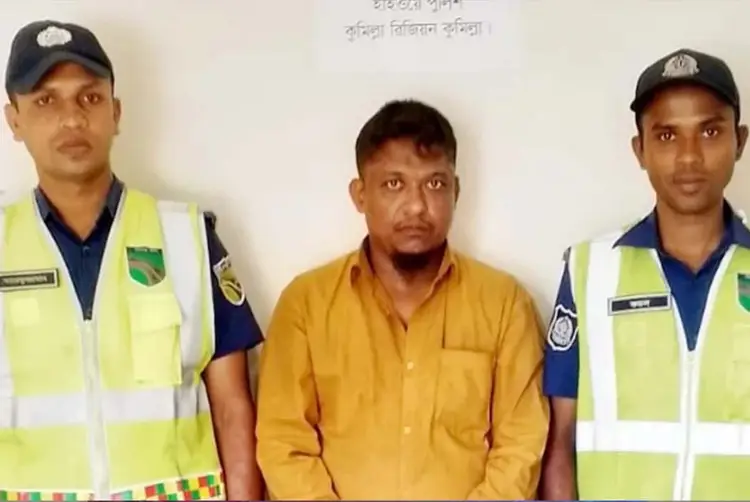 পায়ুপথে ১২০০ ইয়াবা লুকিয়ে পাচারের চেষ্টা, কুমিল্লায় মাদক কারবারি গ্রেপ্তার