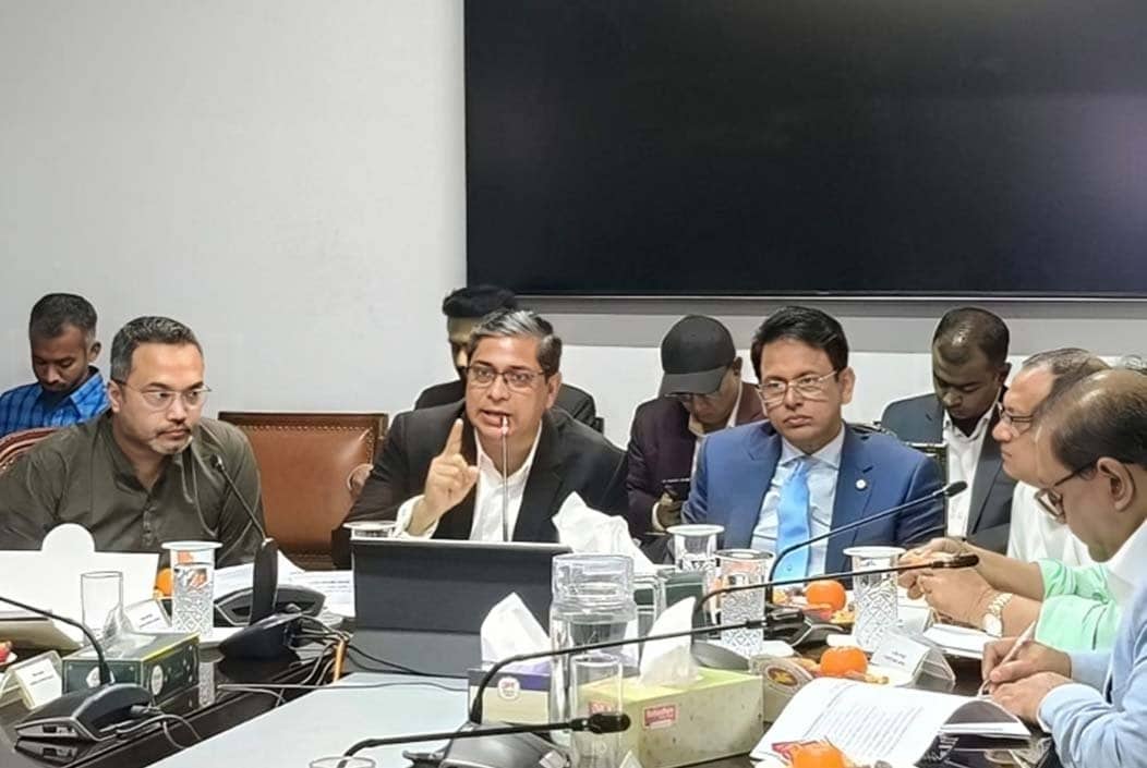 জুলাই থেকে প্রাথমিক শিক্ষার্থীদের ড্রেস-ব্যাগ-জুতা দেবে সরকার