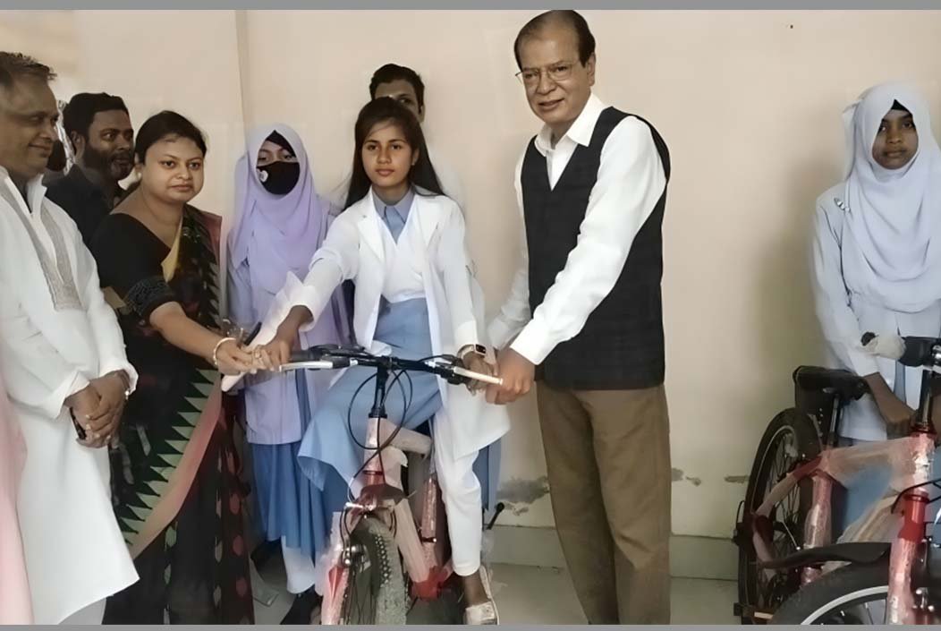 নারীদের শিক্ষাকে এগিয়ে নিতে কাজ করছে সরকার: ত্রাণমন্ত্রী
