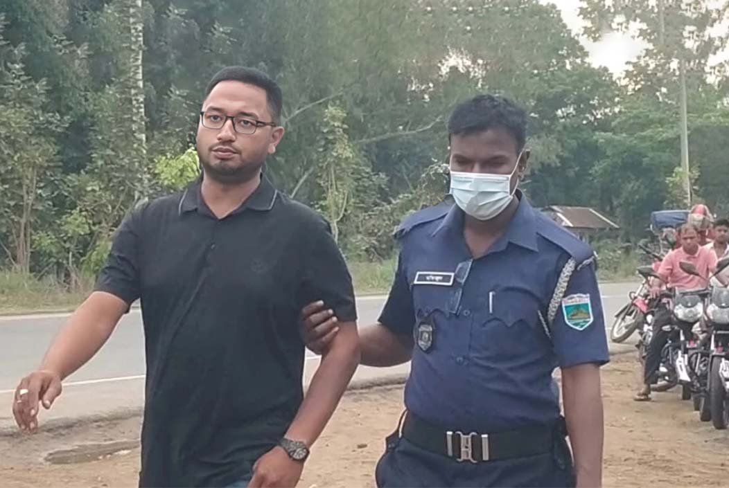 বগুড়ায় ডিজিএফআই কর্মকর্তা পরিচয়ে ফিলিং স্টেশনে তদারকি, যুবক গ্রেপ্তার