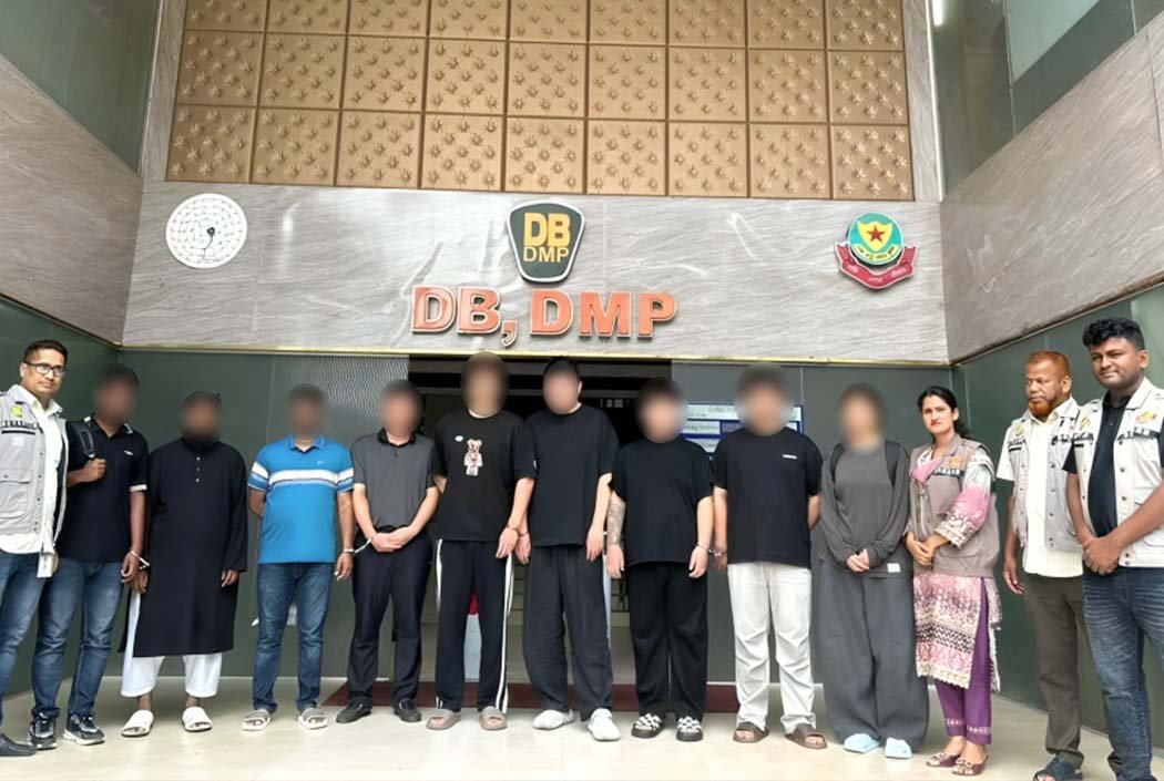 ৬ চীনা নাগরিকসহ অনলাইন জুয়া ও সাইবার প্রতারণা চক্রের ৯ সদস্য গ্রেফতার