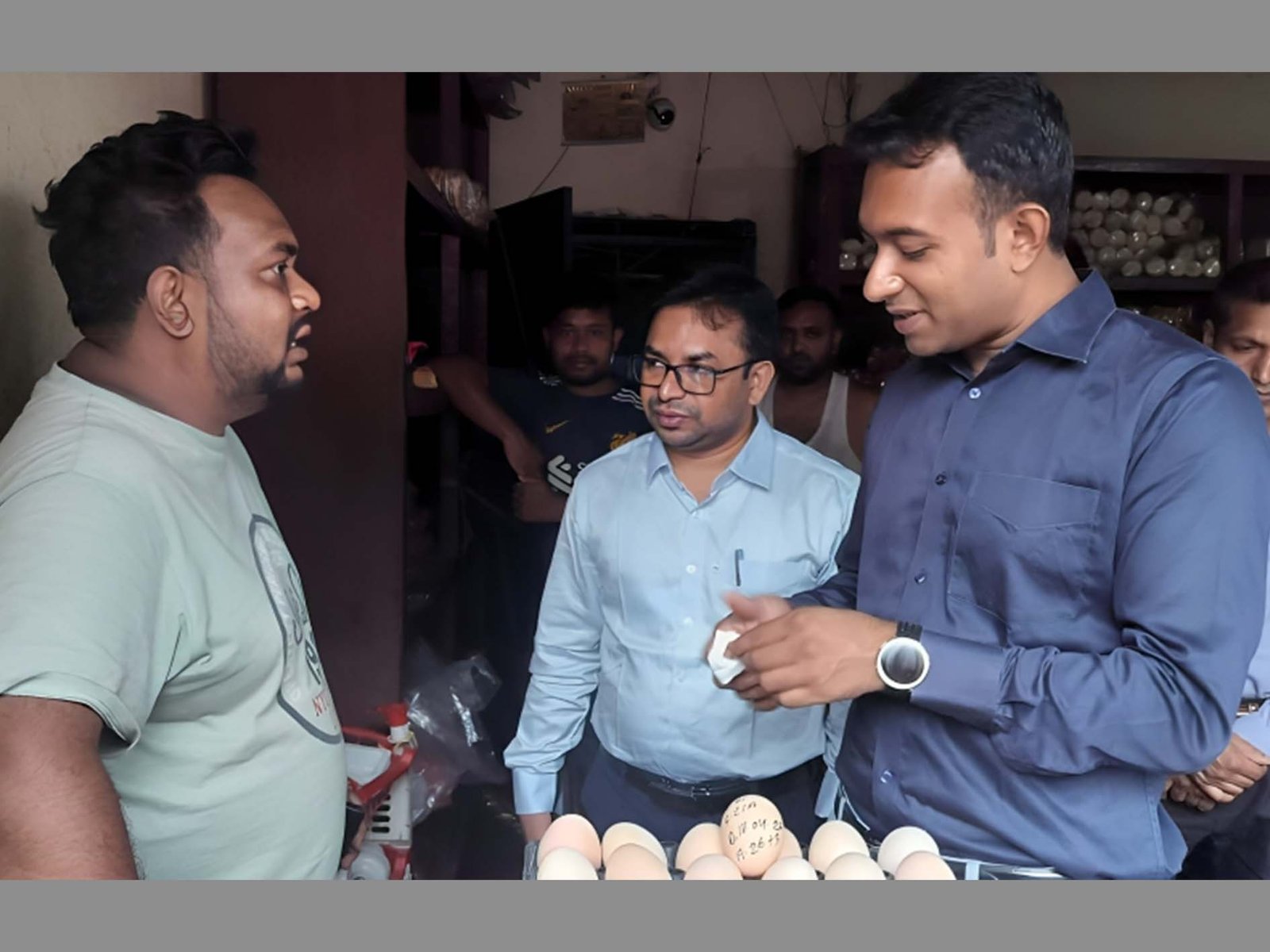 নষ্ট ডিমে কেক-বিস্কুট তৈরি, বগুড়ার ফুলকলি বেকারি দণ্ডিত