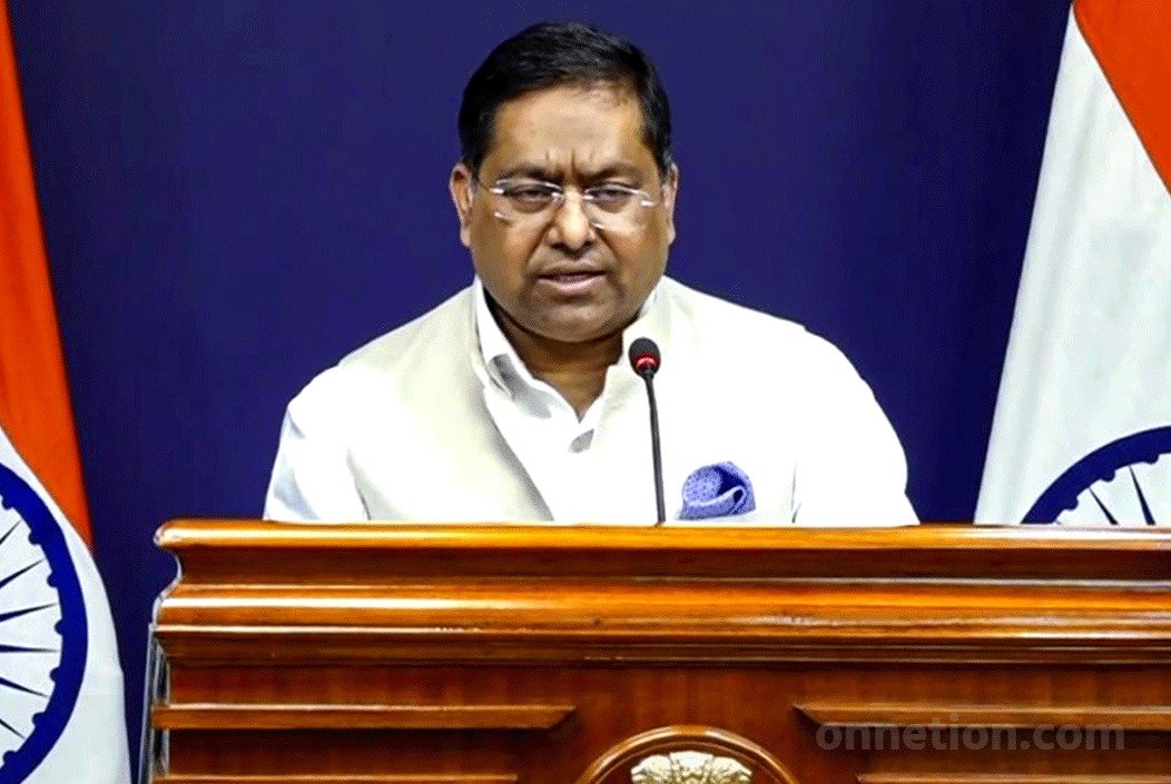 ‘অবৈধ বাংলাদেশি’ ফেরত পাঠাতে ঢাকার সহযোগিতা চায় ভারত