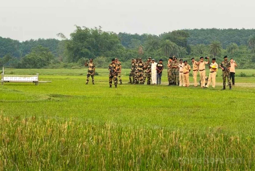 পতাকা বৈঠকের পর কসবা সীমান্তে নিহত দুই বাংলাদেশির মরদেহ ফেরত দিল বিএসএফ