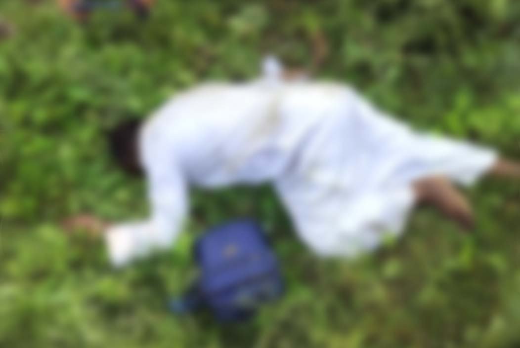 নওগাঁয় রেললাইন পাশ থেকে কলেজ শিক্ষকের মরদেহ উদ্ধার