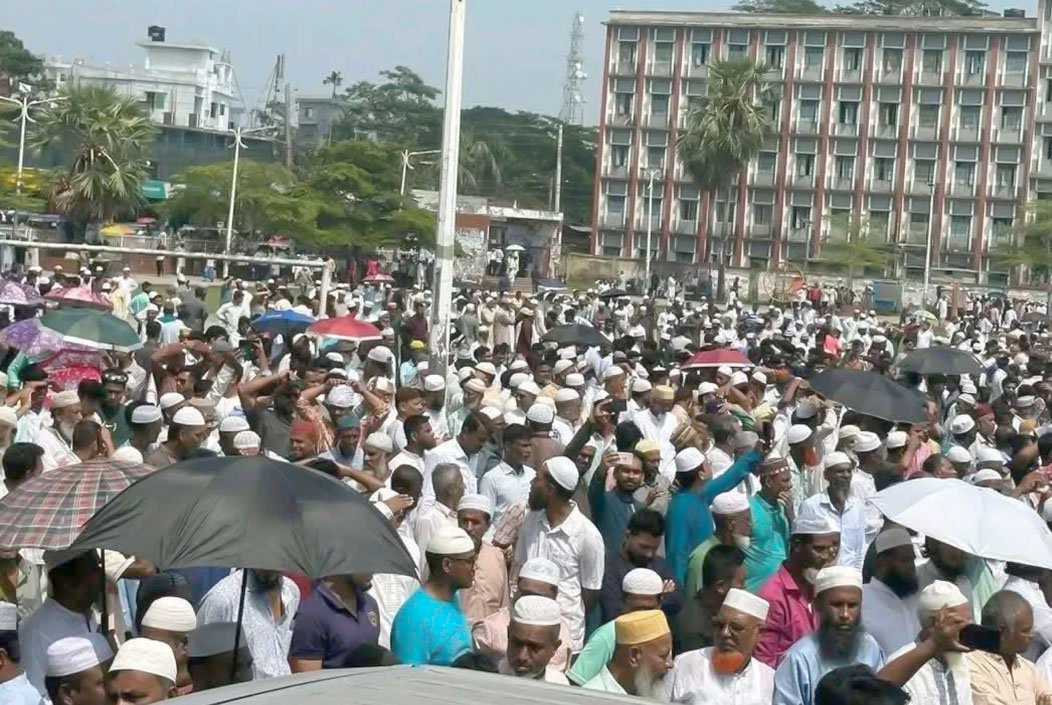 ভোলায় প্রবীণ রাজনীতিবিদ তোফায়েল আহমেদের জানাজায় জনস্রোত