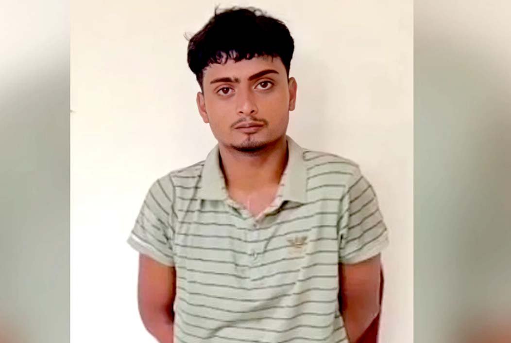 ফটিকছড়ি সীমান্তে ভারতীয় যুবক আটক