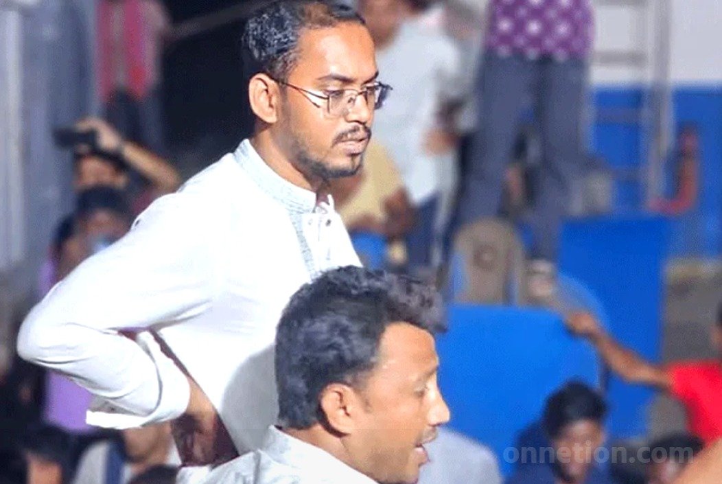 এমপির জন্য ২ ঘণ্টা দেরিতে ছাড়ল ফেরি