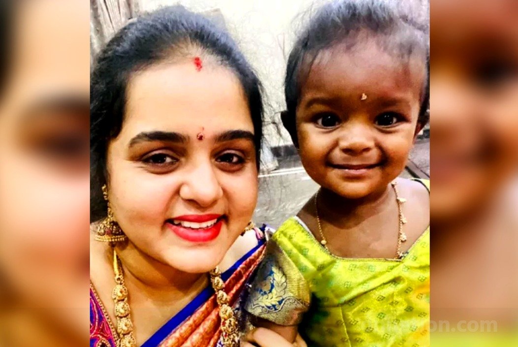 পরকীয়ার জেরে ৫ বছরের মেয়েকে হত্যা করে প্রেমিকের সাথে পালালেন মা
