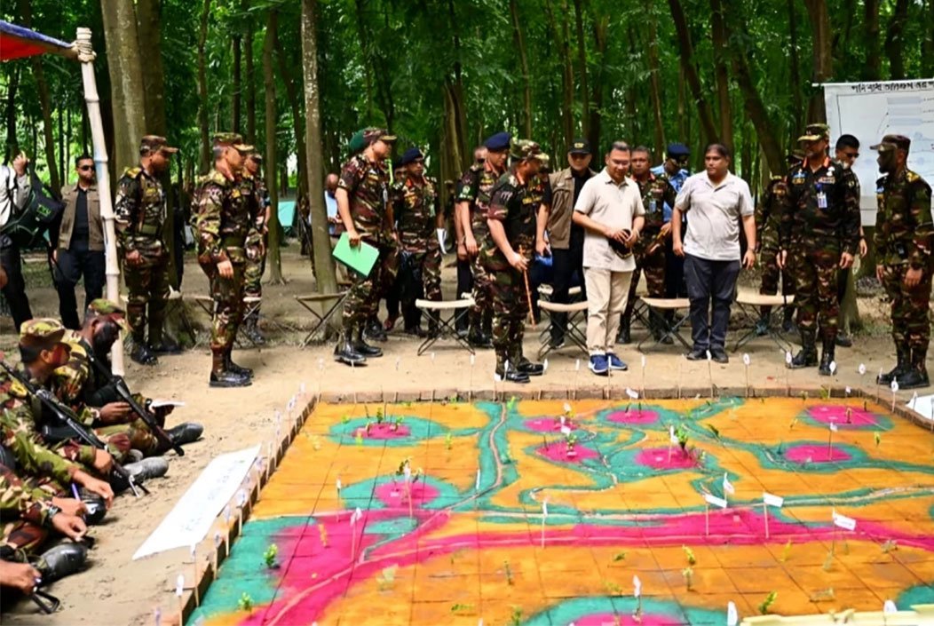 জনগণের গভীর আস্থা সেনাবাহিনীর ওপর: মহড়া পরিদর্শনে প্রধানমন্ত্রী