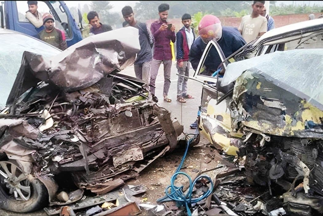 নারায়ণগঞ্জের রূপগঞ্জে ২টি প্রাইভেটকারের সংঘর্ষে নিহত ৩