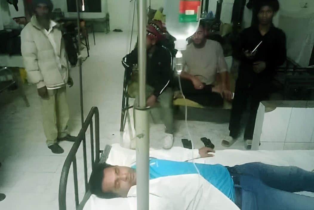 পিরোজপুরে নির্বাচনি চা খাওয়ার টাকা ভাগাভাগি নিয়ে আওয়ামী লীগ-যুবলীগ মারামারি, আহত ৩