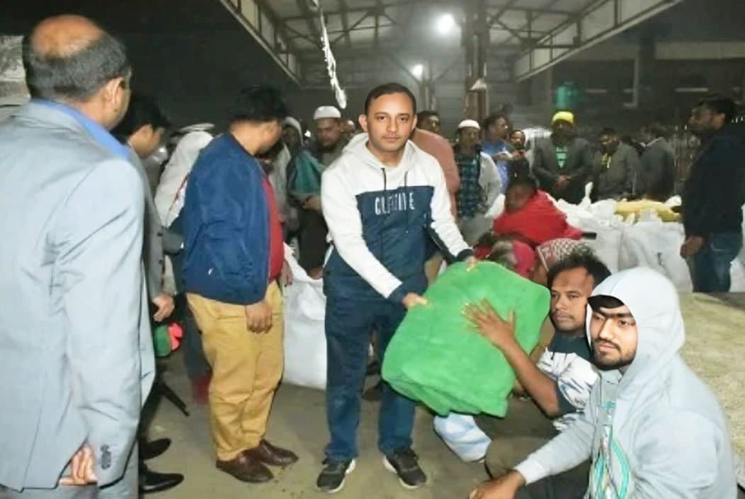 ব্রাহ্মণবাড়িয়ায় অসহায় মানুষদের মাঝে কম্বল বিতরণ