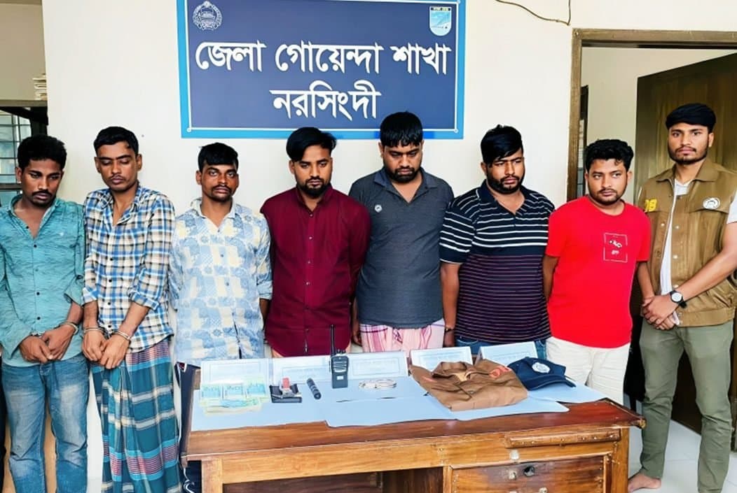 ডিবি পরিচয়ে ৭৫ ড্রাম সয়াবিন তেল ভর্তি ট্রাক ডাকাতি, আটক ৭