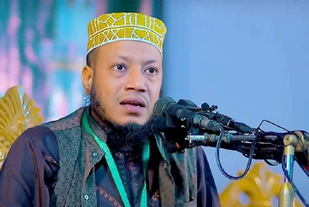 জামায়াত প্রার্থী আমির হামজাকে জরিমানা, অনাদায়ে কারাদণ্ড